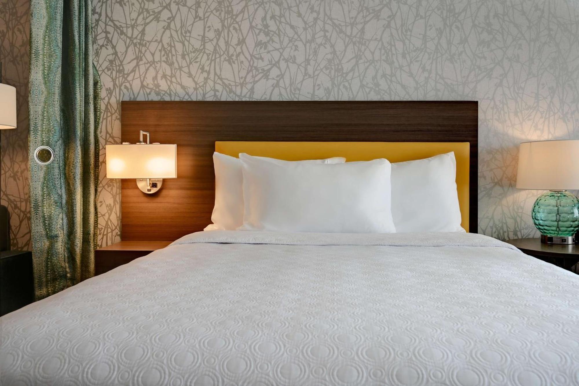 Hotel Home2 By Hilton